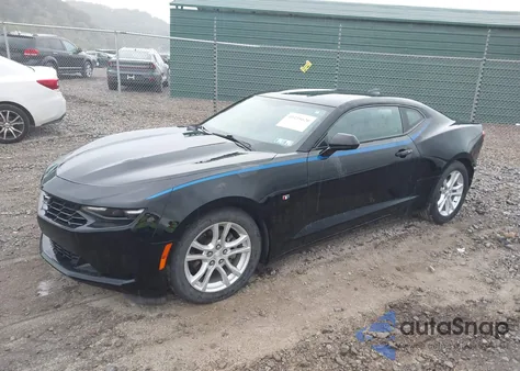 2021 Chevrolet Camaro Rwd 1Ls z USA, uszkodzony, nr VIN 1G1FB1RX5M0105478